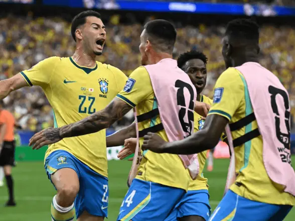 Brasil lo dio vuelta sobre la hora y dejó afuera a Japón