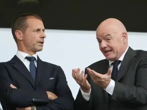 Europa le marca la cancha a Infantino y amenaza con bajarse de los torneos de la FIFA