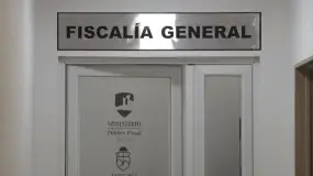 Una docente de Rivadavia denunció débitos en dólares que no hizo y la Justicia investiga una posible estafa virtual