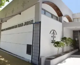 Alertan por un WhatsApp trucho que usa el nombre del Foro de Abogados