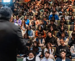 Más de 360 alumnos se entrenaron para hablar, defender ideas y ganar confianza