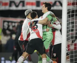 River y Gimnasia por un lugar en la semifinales: horario, TV y formaciones