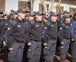 Endurecen el cerco sobre la venta de ropa policial y miran con lupa las redes