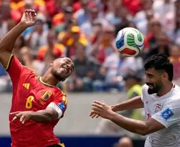 Irán aguantó con diez y Bélgica se quedó masticando bronca en un empate sin goles