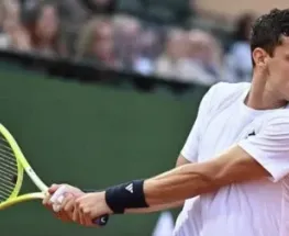 Cerúndolo cayó en Eastbourne y ya apunta a Wimbledon