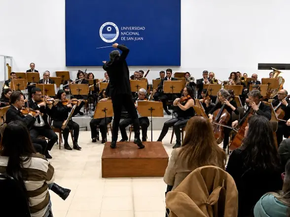 La Sinfónica de la UNSJ se presenta con un programa imperdible en el centro