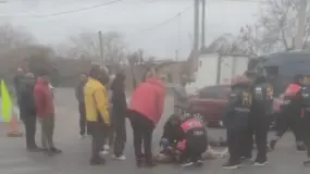 Un choque en Chimbas dejó a un motociclista lesionado y la Federal salió a asistirlo