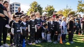 La Run Kids encendió la previa de la Maratón Internacional con una convocatoria histórica