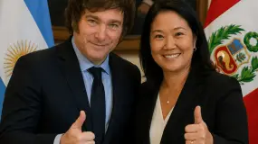 Milei aterrizó en Lima y se mostró con Keiko Fujimori antes de la jura en el Congreso