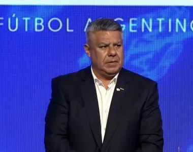 Claudio Tapia habló sobre la posible vuelta de los visitantes en el fútbol argentino