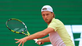 El francés Alexandre Muller, el tenista más sexy y creador de contenido para OnlyFans, se enfrentará a Djokovic en Wimbledon