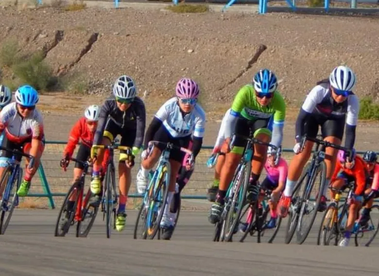 Escuelitas de ciclismo se reúnen para armar el calendario anual