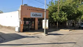 Entraron por atrás, vaciaron el local y se llevaron hasta las cámaras