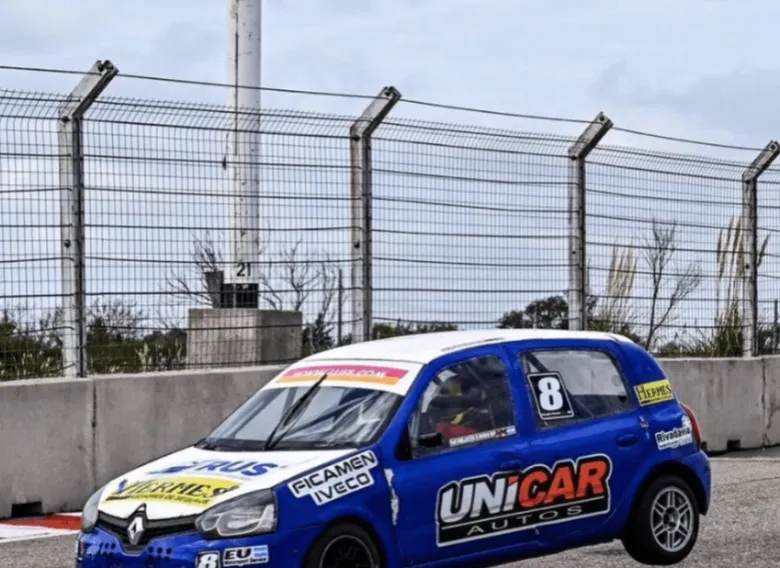 Dos sanjuaninos metieron presencia en el arranque del Turismo Pista en San Luis