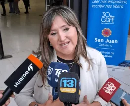 Silvia Fuentes: "Seguiremos escuchando a los docentes para mejorar la educación"