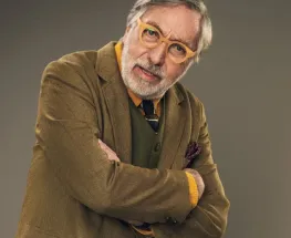 Luis Brandoni sigue internado tras una caída en su casa