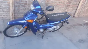 Una pareja cayó cuando salían de una casa en Pocito: intentaron robar una motocicleta