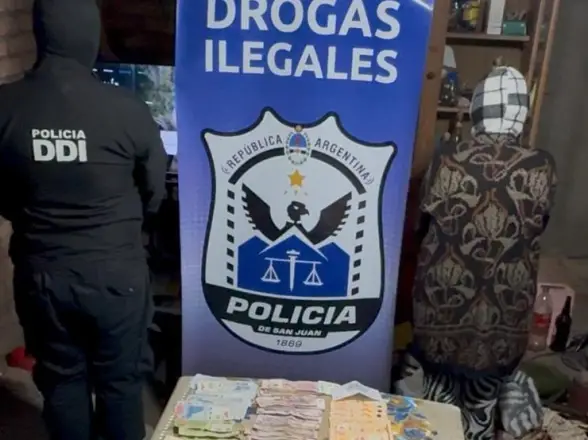Cayó un punto de venta de droga en Villa Chacabuco tras una fuerte investigación