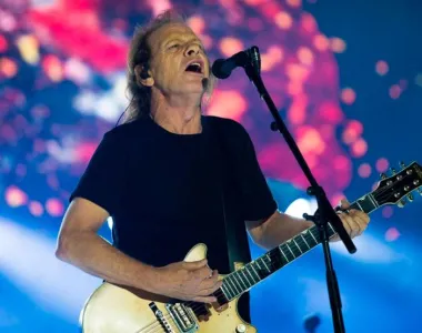 Stevie Young recibió el alta después de estar internado en Buenos Aires