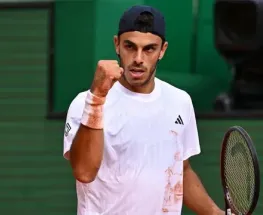 Cerúndolo arrancó firme y bajó a Tsitsipas en Montecarlo