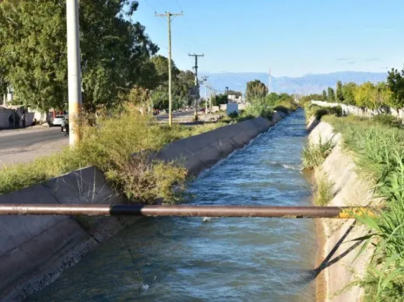 El caso por la muerte en el canal Benavídez suma pericias y análisis de cámaras