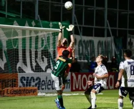 San Martín hizo valer la localía y volvió a meterse en la pelea grande