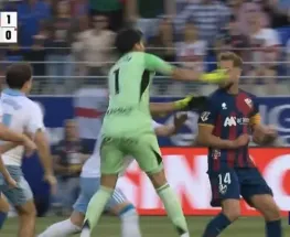 Andrada salió a pedir perdón tras su brutal reacción en la cancha