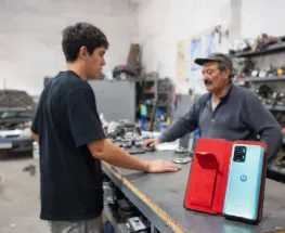Lo distrajeron en un taller de Caucete y le llevaron el celular, pero la pesquisa avanzó rápido