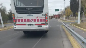 Denuncian un colectivo de la RedTulum que iba con la puerta trasera entreabierta