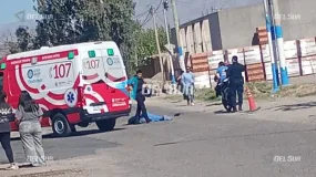 Una joven perdió la vida tras un choque entre una moto y un auto en Rawson
