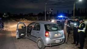 Dos motochorros frenaron a un trabajador en San Martín y se llevaron más de un millón de pesos