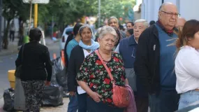 Suben jubilaciones y suman un refuerzo de hasta $70.000 desde junio