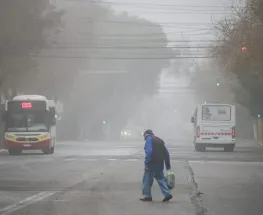 Parece otra ciudad: las postales del Gran San Juan cubierto por neblina