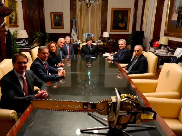 Milei se reunió con la cúpula de Bayer mientras sigue la pulseada por las patentes