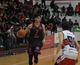 Urquiza pegó de entrada y quedó a un paso de la corona ante Inca Huasi