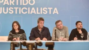 Peronismo en vilo: tensión y negociaciones picantes para definir la unidad y la campaña