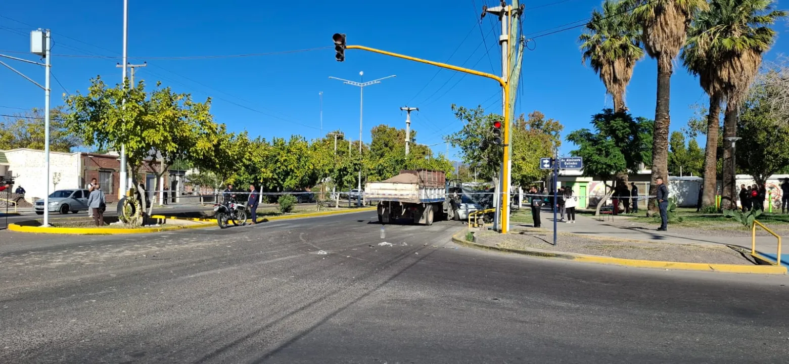 Impactantes imágenes del siniestro vial que terminó con una víctima fatal