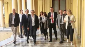 Milei salió a blindar a Adorni en medio de la polémica por su patrimonio