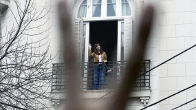 Piden avanzar con el decomiso del departamento donde Cristina Kirchner cumple arresto domiciliario