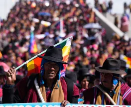 Bolivia vive horas calientes: protestas, gases y un fuerte cerco sobre el gobierno