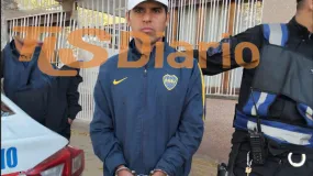 Lo vieron frente a una escuela, quiso rajar y terminó esposado tras varias cuadras