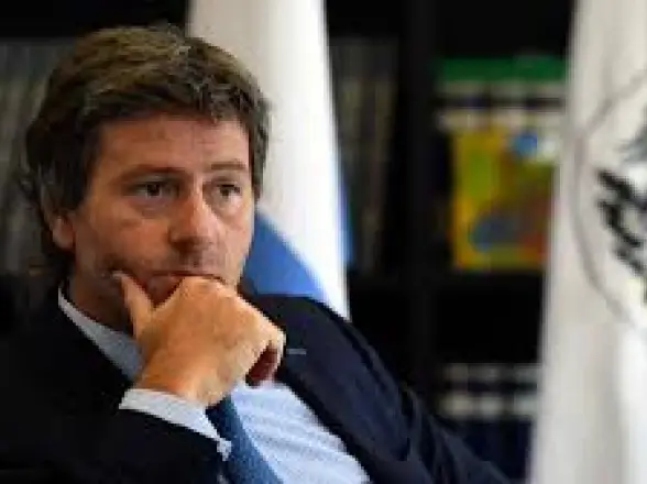 Mahiques abrió la puerta a que Milei frene la firma de Michelli