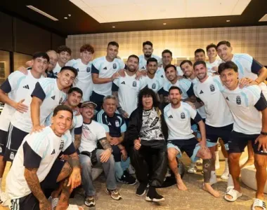 La Mona Jiménez sorprendió a la Selección Argentina antes de su debut en el Mundial