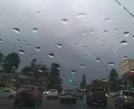 Sábado gris en San Juan: chaparrones aislados, viento sur y una tarde bien fresca