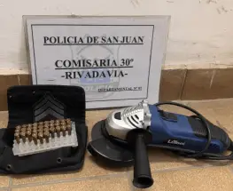 La policía secuestró objetos y dejó a un hombre preso por una investigación de robos y daños en Rivadavia