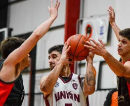 Urquiza metió otro golpe y sigue subiendo en la tabla