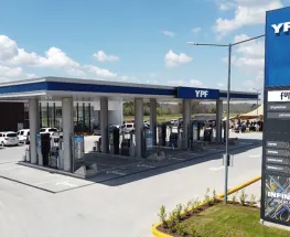 La nafta y el gasoil siguen atrasados y YPF define si viene otro ajuste