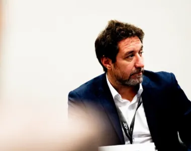 La investigación sobre Sur Finanzas mete de lleno a un dirigente del tenis y a exmando de Banfield
