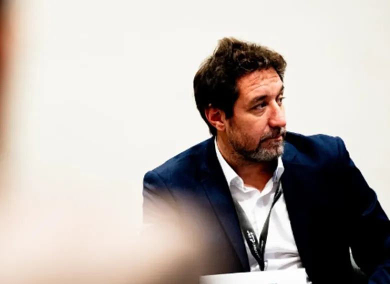 La investigación sobre Sur Finanzas mete de lleno a un dirigente del tenis y a exmando de Banfield
