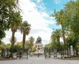 Arranca helado, pero la tarde afloja: así viene el domingo en San Juan